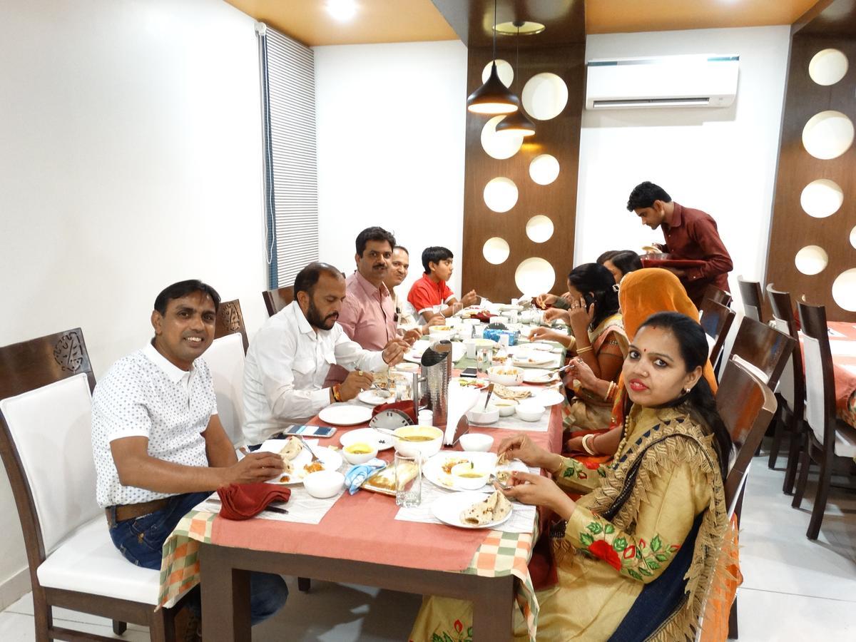 Hotel Royal Inn Chittorgarh Kültér fotó