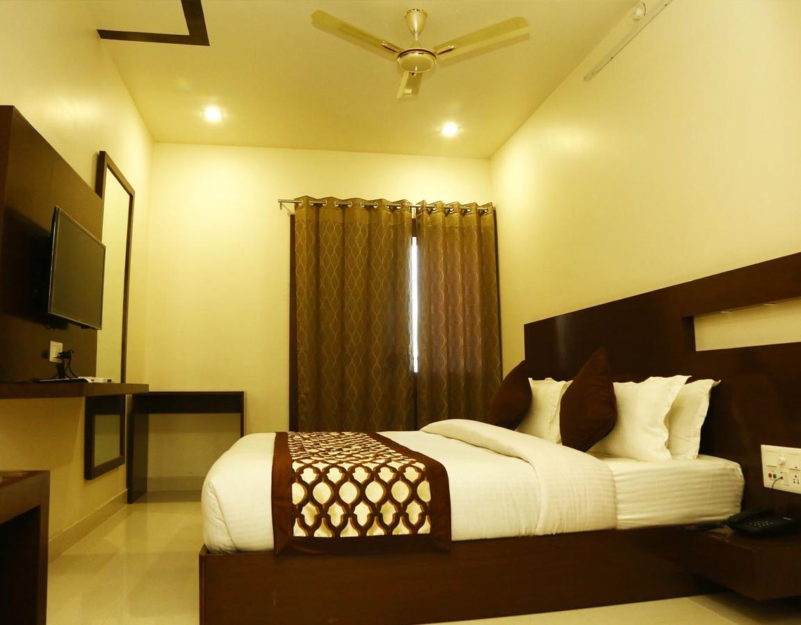 Hotel Royal Inn Chittorgarh Kültér fotó