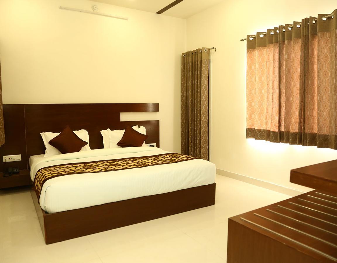 Hotel Royal Inn Chittorgarh Kültér fotó